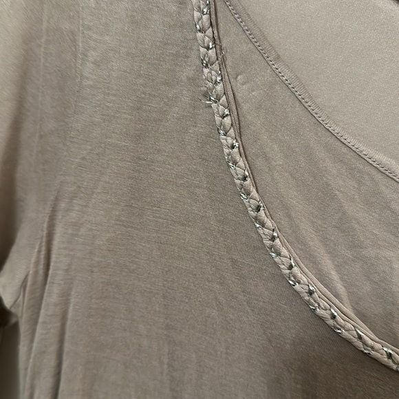 Top - Picture 2 of 6